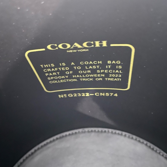 SOLD on Ⓜ️ Coach Cat Bucket - Picture 6 of 9